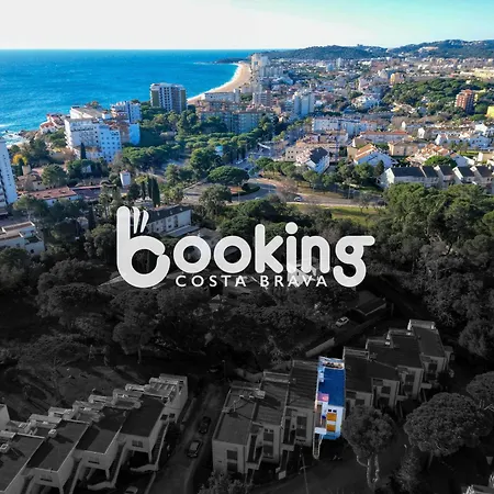 Apartment Camelies Apartament: Beachside Retreat Near Center Platja d'Aro